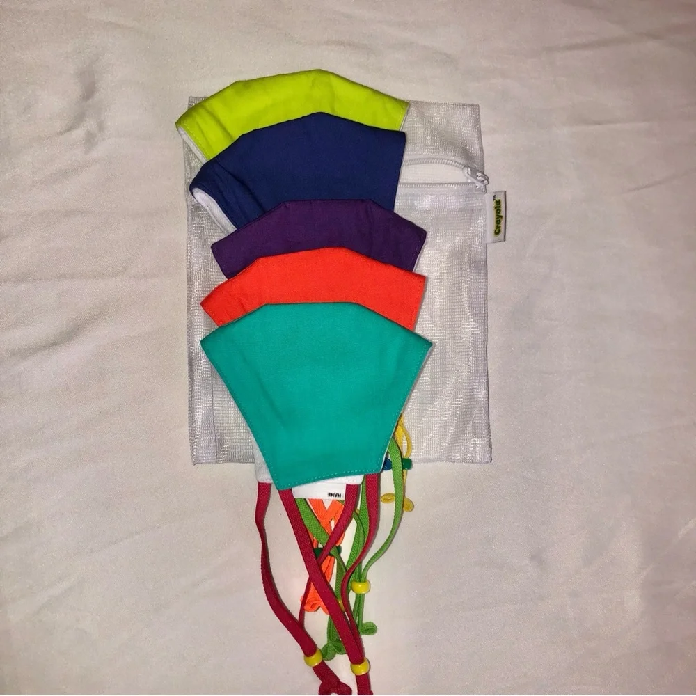 Crayola Kids Face Masks, 5 pack, New Never Used, pet/smoke free home